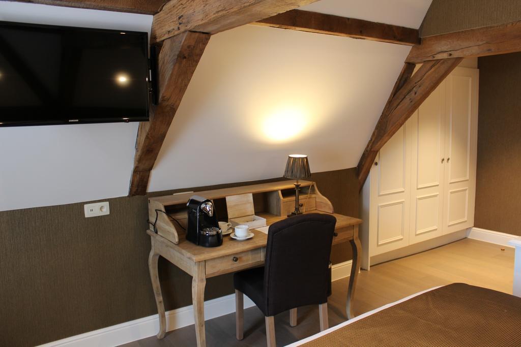 Triple Classic Room